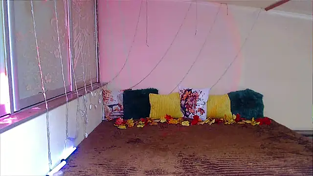 LizaSenri online show from October 30, 8:49 am