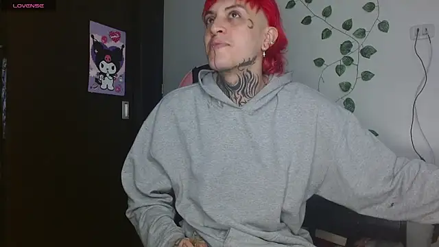 charlotbelucci  online show from March 31, 10:48 am