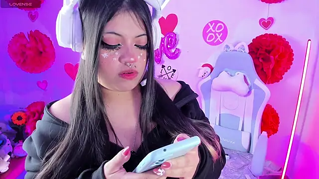 Ahri Elderwood online show from March 3, 5:57 am