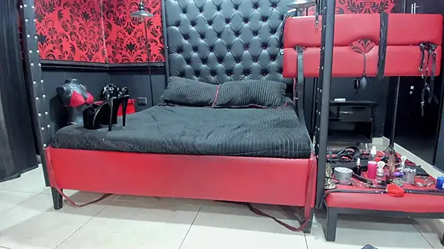 Snapshot of JAYLEN_BDSM chatting on September 18, 2:04 pm JAYLEN BDSM online show from September 18, 2:04 pm