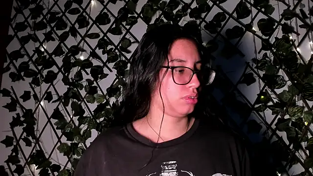 CoralineSanchez online show from October 30, 3:53 am