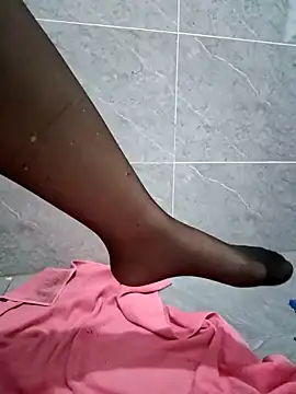 M yiyi online show from October 9, 11:09 pm