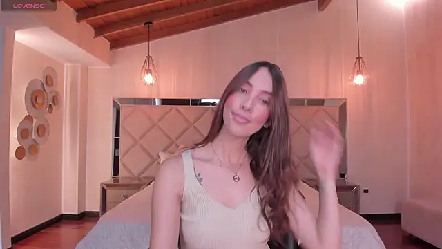Snapshot of AnaisNin chatting on September 28, 5:40 pm AnaisNin online show from September 28, 5:40 pm