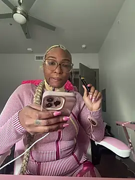 TheCam Effect online show from November 17, 8:09 pm