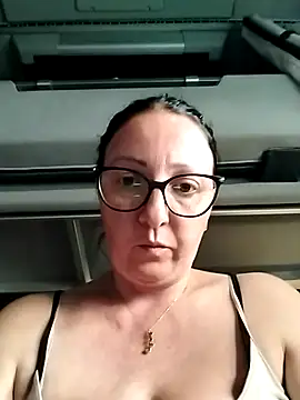 cuplubijoanna online show from March 22, 4:57 pm