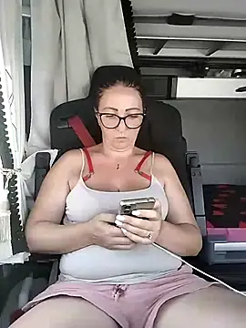cuplubijoanna online show from June 25, 11:13 am
