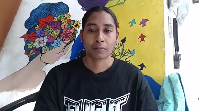 yohatinelly07 online show from February 4, 12:30 pm