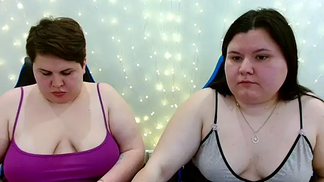 BeckyAndHellen online show from February 1, 10:19 pm