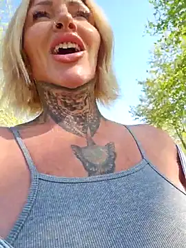 YourMommyBlair online show from April 10, 7:25 am