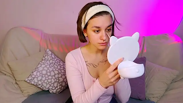 CutiepieCeline online show from May 22, 3:59 am