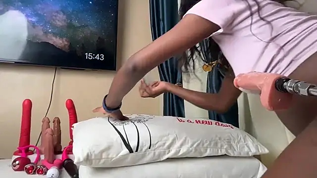 SexyAudreyFuck online show from March 13, 10:44 pm