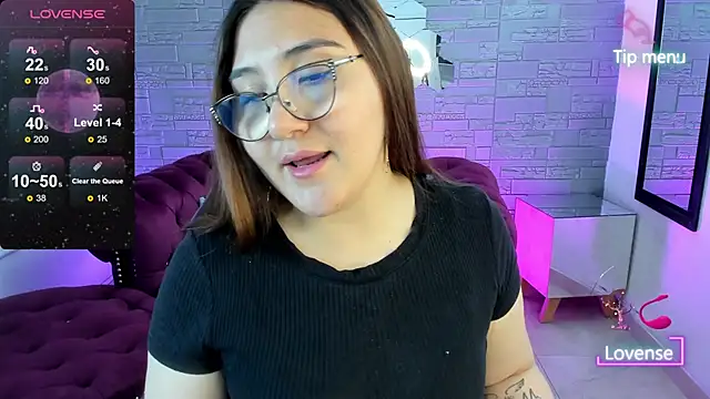 conniejames m online show from December 1, 2:09 pm