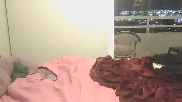 Snapshot of atenealovve_77 chatting on September 28, 12:17 am atenealovve 77 online show from September 28, 12:17 am