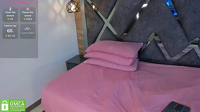 Venus velez  online show from November 22, 12:30 pm