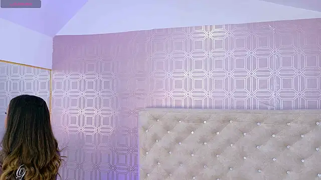 Sara Desire online show from October 7, 12:20 pm