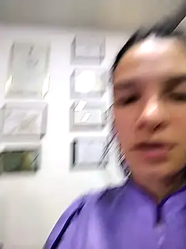 rebekka simpson online show from April 10, 9:10 pm