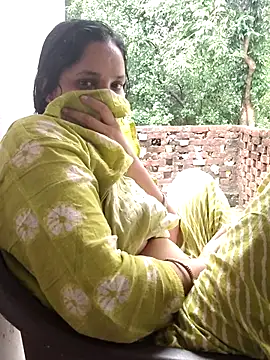 Miss Ayesha online show from July 19, 4:37 am