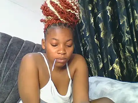 Snapshot of _Becky002 chatting on October 16, 8:22 pm Becky002 online show from October 16, 8:22 pm