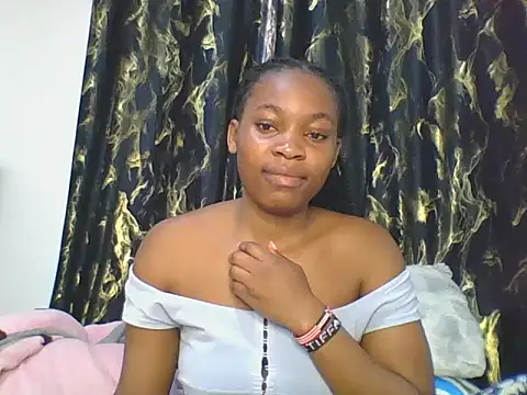 Snapshot of _Becky002 chatting on September 19, 10:25 am Becky002 online show from September 19, 10:25 am