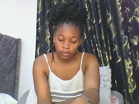 Snapshot of _Becky002 chatting on October 13, 10:51 am Becky002 online show from October 13, 10:51 am