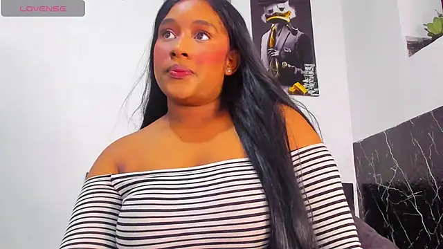 kriixtybrown online show from April 9, 7:30 pm