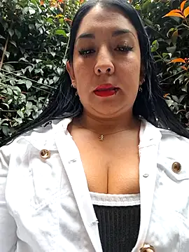 Snapshot of Bella_keny chatting on September 11, 7:14 pm Bella keny online show from September 11, 7:14 pm