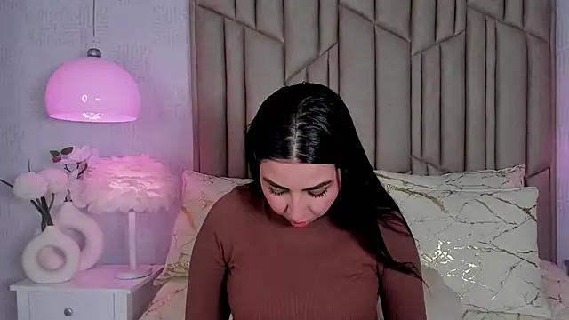 AudreyElla online show from May 23, 12:53 am