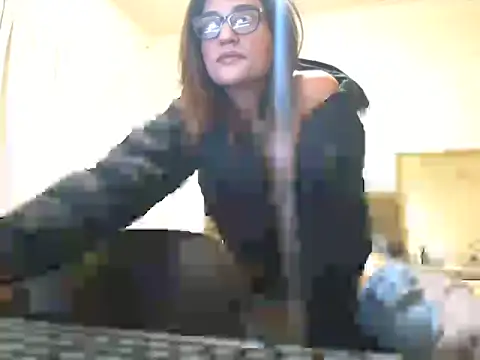 karmicQueen669 online show from July 22, 12:00 am