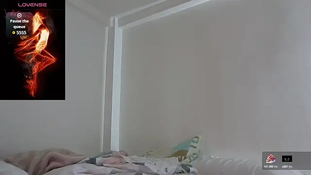 saramartinez1000 online show from September 19, 2:43 am