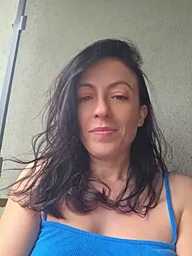 lovewildguy1 online show from June 12, 5:37 am
