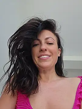 lovewildguy1 online show from June 25, 6:18 am