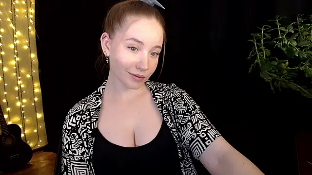 SindiWatsoon online show from September 14, 1:53 pm