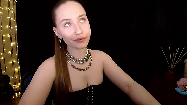 SindiWatsoon online show from April 6, 5:14 pm