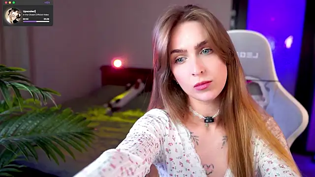 Kamila icee online show from July 5, 8:47 pm