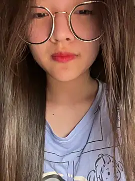 Krixxi22 online show from December 5, 3:57 pm