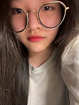 Krixxi22 online show from February 12, 5:25 pm