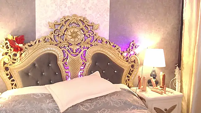 Giselle Noah online show from March 25, 9:06 pm