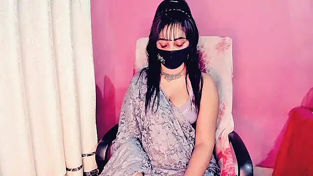 Sweetie Fox XXX online show from June 25, 3:46 pm