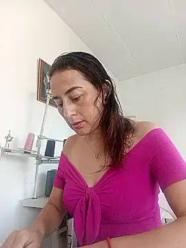 anita15love online show from February 14, 1:02 pm