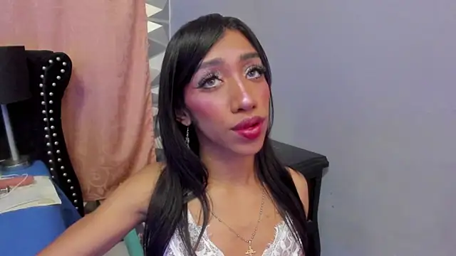 Cleo-Escobar online show from February 9, 1:35 pm