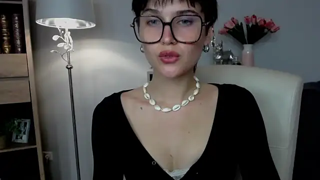 sarah perfect online show from March 15, 2:52 pm