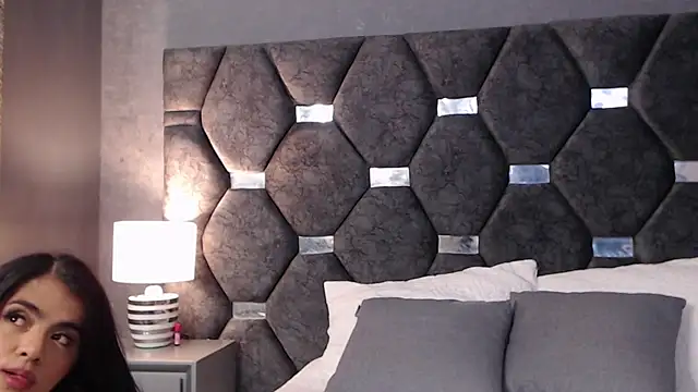 ScarletLenox online show from November 2, 12:30 pm