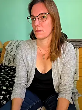 SpiceLea online show from November 10, 3:29 pm