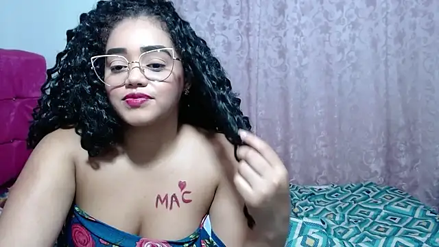 kiara milf  online show from November 15, 12:33 am