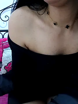 Fatina111 online show from March 19, 4:50 am