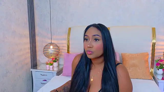 NaiomyLanes online show from July 10, 2:17 pm
