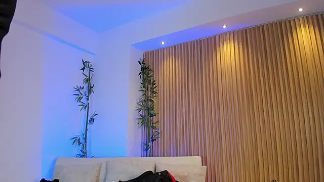 Alessia Taylorr online show from October 8, 11:47 am