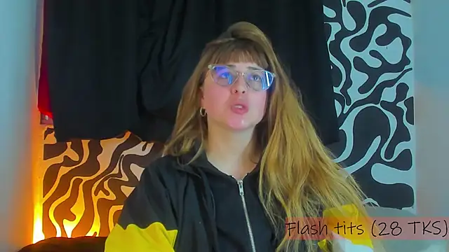 Snapshot of tekila__ chatting on October 18, 10:44 pm tekila online show from October 18, 10:44 pm