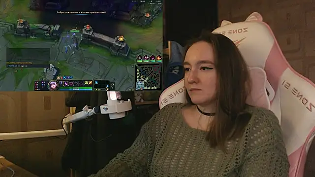 MoonlishSiren online show from June 5, 9:21 pm