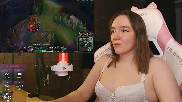 MoonlishSiren online show from February 13, 8:54 pm